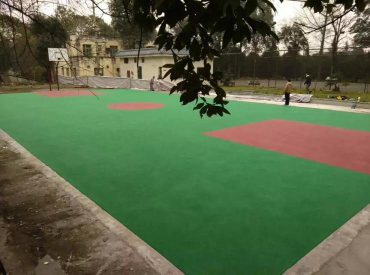 开元体育宜宾塑胶球场塑胶场地塑胶跑道施工(图2)